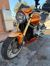 Hornet 600