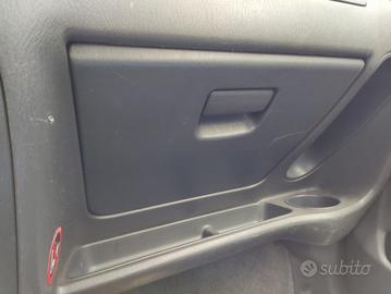 Cassetto portaoggetti SUZUKI IGNIS del 2002