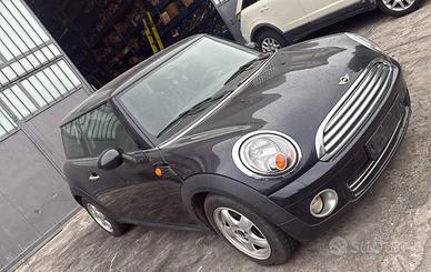 MINI COOPER R56 anno 2007 1.6 benzina 16v KW88 mot