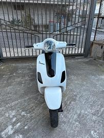 vespa LX