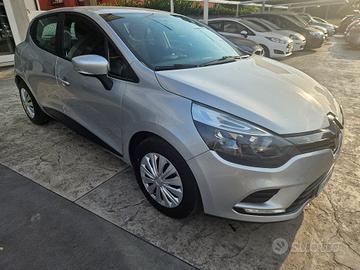 RENAULT Clio 1.2 75 CV 5 porte Business