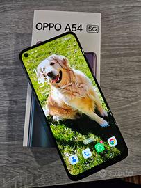 Oppo A54 5G con accessori