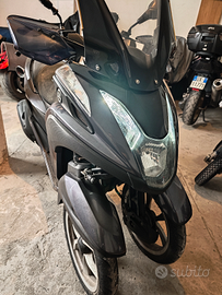 Yamaha tricity 125