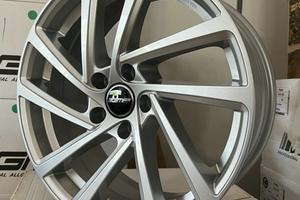 Set cerchi in lega WONDER 18" per Audi Q2 TT Golf