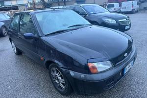 FORD Fiesta 1.2i 16V cat 3p senza nessun lavoro