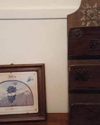 Quadro e portadocumenti in legno e cristallo