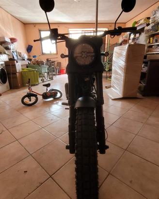 Moto Brixton Glanville 250X