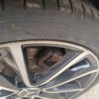 Mercedes classe b  2gomme Goodyear 225 40 R18 92y.