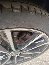 Mercedes classe b  2gomme Goodyear 225 40 R18 92y.