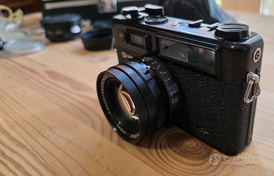 Macchina fotografica yashica electro 35