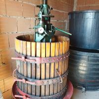 attrezzatura per vinificazione 