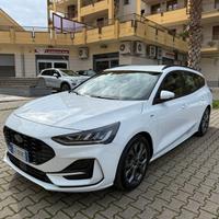Ford Focus 1.0 EcoBoost Hybrid 125 CV SW ST-Line