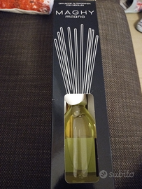 Diffusore di fragranza con bastoncini