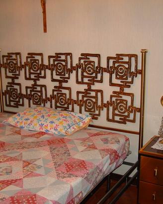letto in ottone anni 70
