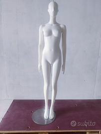 MANICHINO DONNA