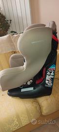 Seggiolino per auto