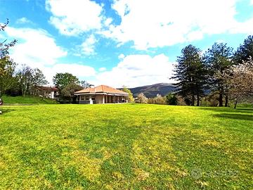 Villa a San Floriano del Collio