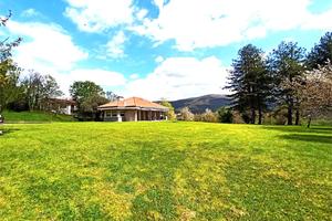 Villa a San Floriano del Collio