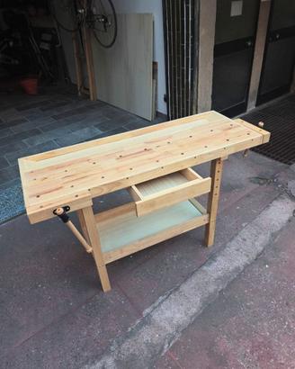 Tavolo falegname