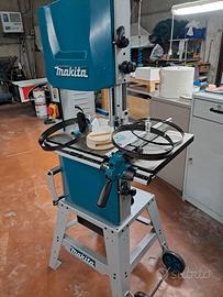 Sega a nastro makita