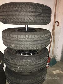 Ruote Yaris seconda serie e sucessive 4 fori