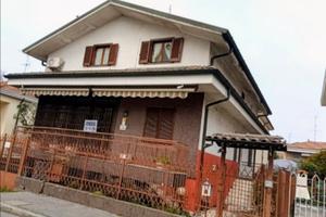 Villa singola a 10 minuti a piedi MM2 cernusco