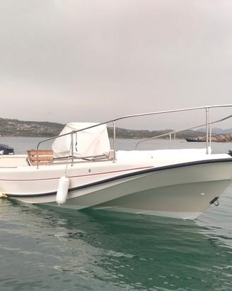 Boston Whaler 21 outrage