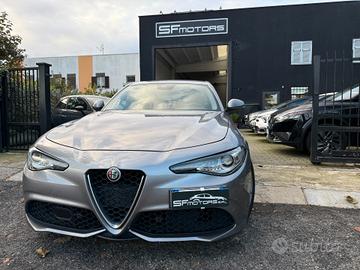 Alfa Romeo Giulia 2.2 Turbodiesel 210 CV AT8 AWD Q