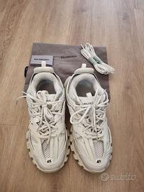 Balenciaga track