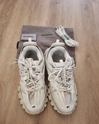 Balenciaga track