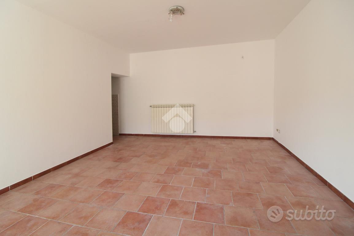 3 LOCALI A NERVIANO - Vista 5