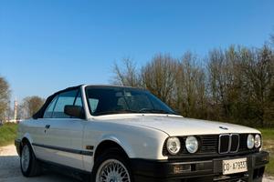 BMW E30 1990 320i cabrio
