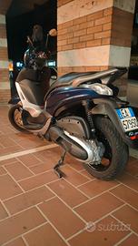 Beverly 350