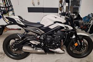 Triumph Street Triple R