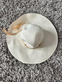 Cappello a tesa larga