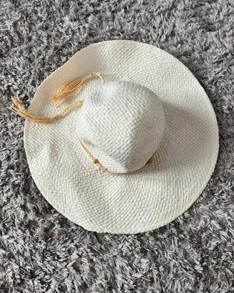 Cappello a tesa larga