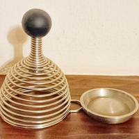 Schiaccianoci a molla Design Nuovo Naomi 