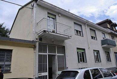 Immobile in asta di 108 m² con 3 locali a Torino