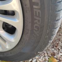 Treno completo di gomme nuove 175/65 R14 86T