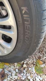 Treno completo di gomme nuove 175/65 R14 86T