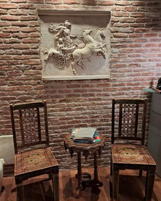 Trittico d'Arte Filippin, Sedie e Tavolino Dipinti