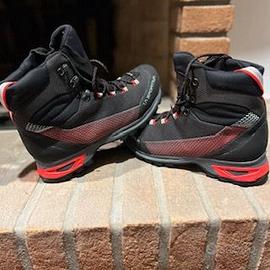 Scarponi trekking LA SPORTIVA