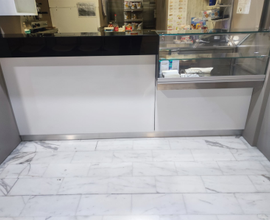 Bancone bar da 2,50 mt più vetrina calda da 1 MT
