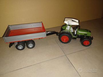 Bruder Trattore giocattolo Fendt 209S con rimorchi