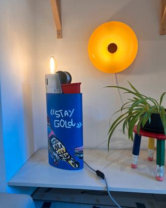 Lampada di design a forma di accendino XXL Bic