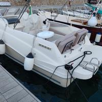 Barca a motore Quicksilver 610 Cruiser