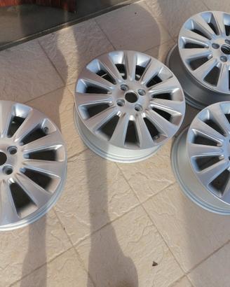 cerchi di 16 4x100 j6 et 55