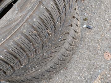 gomme neve 225/45r17 nokian 