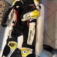 tuta+casco+stivali+sottotuta ragazzi 7/10 anni