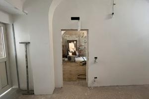 Palazzo autonomo da ristrutturare